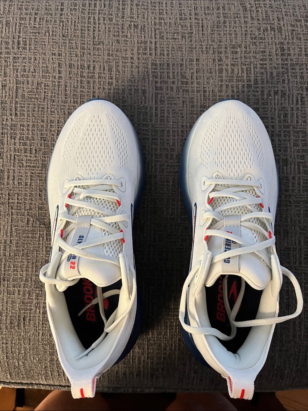 Brooks Glycerin 22 Gray/Navy Peony with Fiery Red Accents - Picture 4 of 16